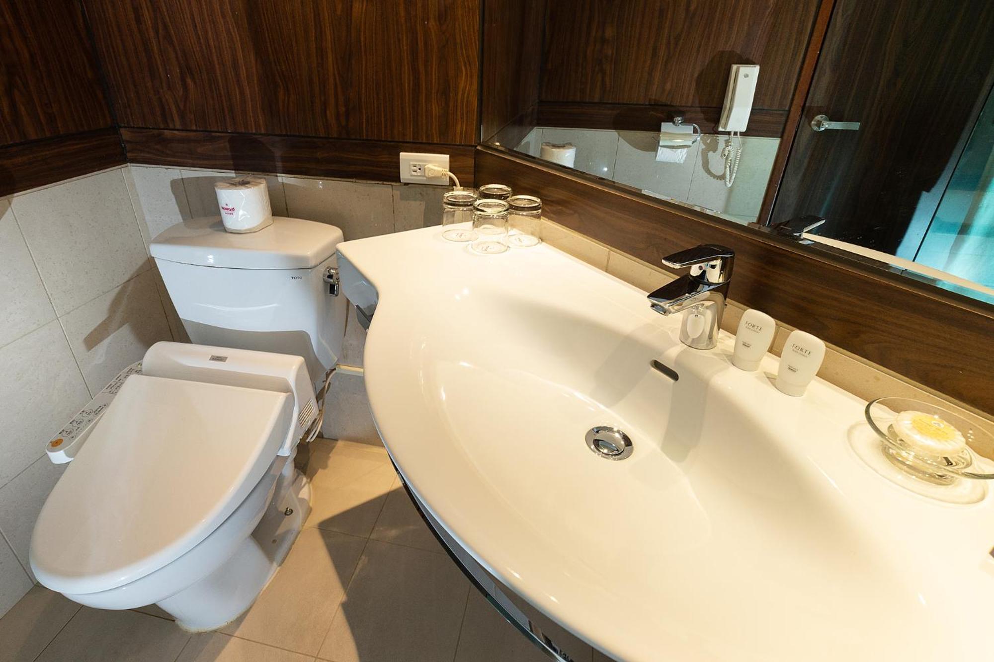 Howard Plaza Hotel Hsinchu מראה חיצוני תמונה