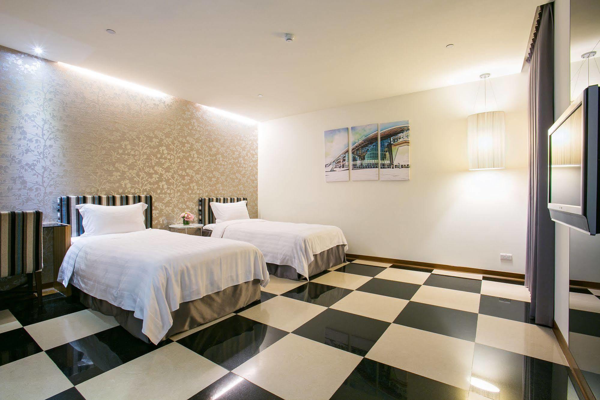 Howard Plaza Hotel Hsinchu מראה חיצוני תמונה